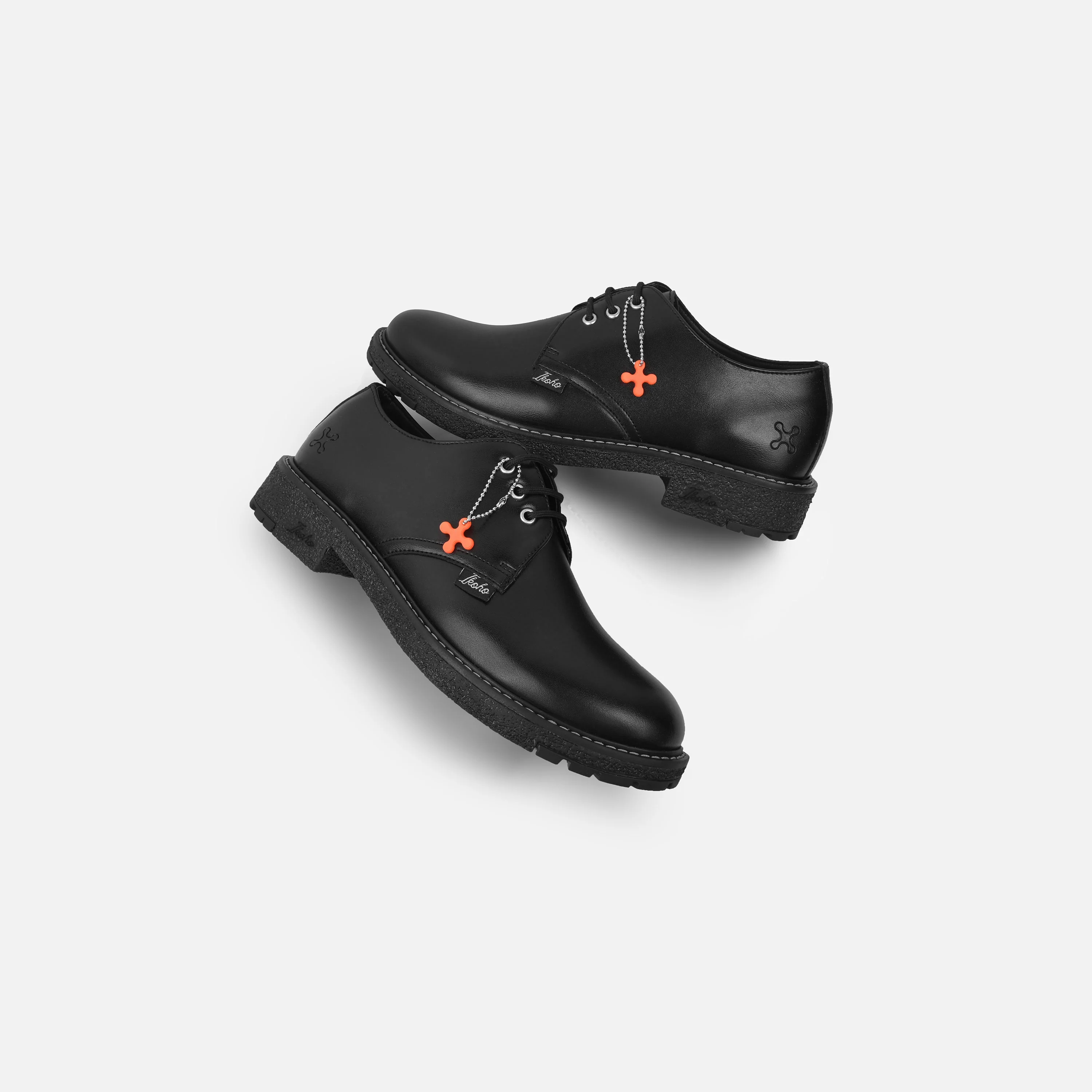 GHOSTWRITER DERBY - Image 4